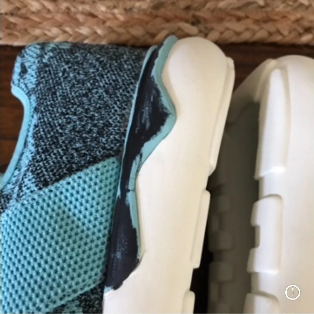 👟adidas Tubular Runner Prim Sneakers